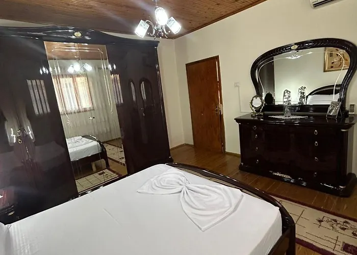 Top Guesthouse וילה *