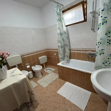 Top Guesthouse *