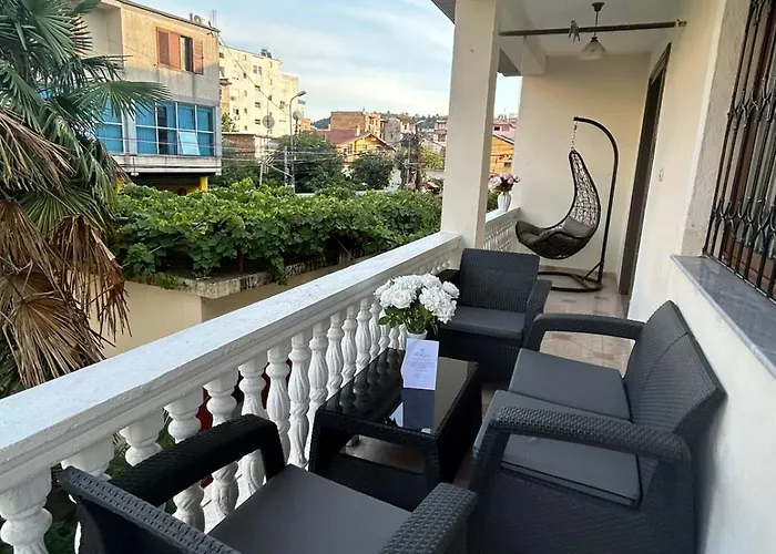 Top Guesthouse 别墅 Shkodër